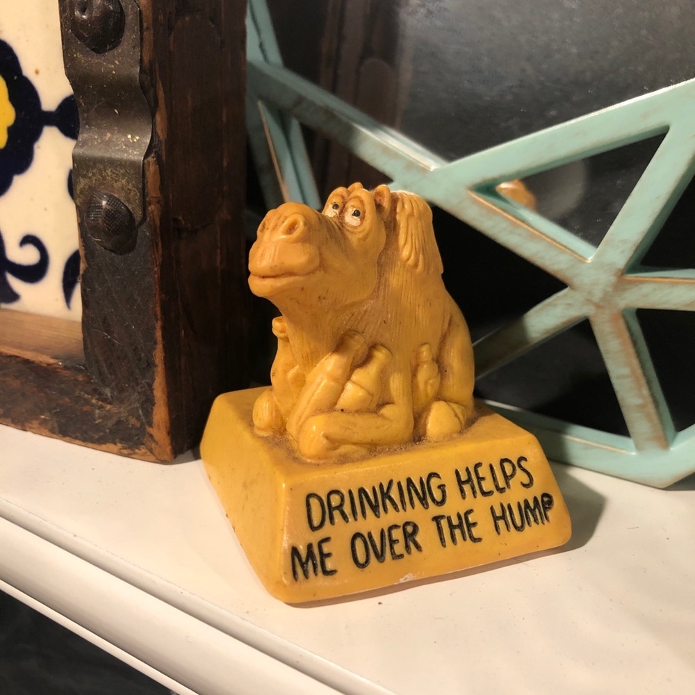 1975 Wallace Berrie camel hump day figure